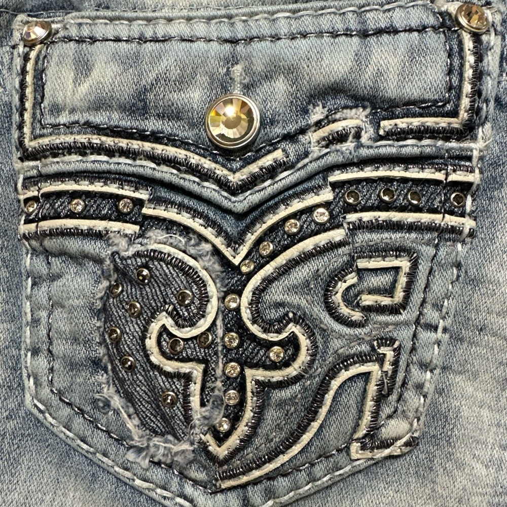Women's Rock Revival "Ferry" Skinny Ankle Embroidered Blue Jeans Size 31 - Picture 2 of 8